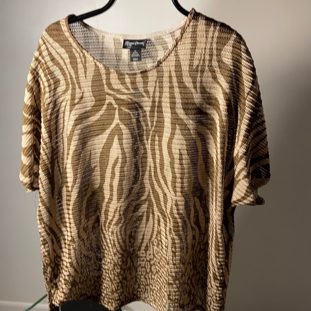 Maggie Barnes Top